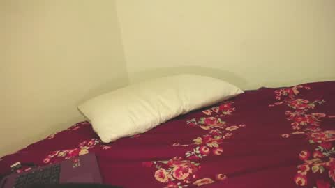 Yuya online show from December 4, 11:35 pm