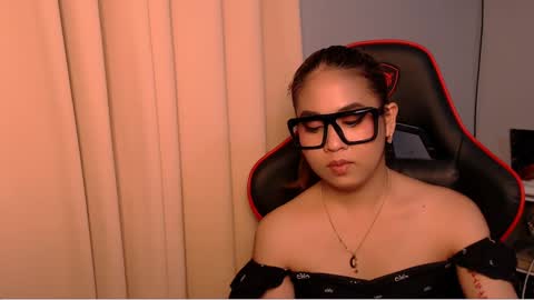 Snapshot of yvannasilva18 chatting on February 6, 9:53 am jai online show from February 6, 9:53 am