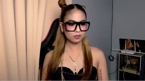 Snapshot of yvannasilva18 chatting on February 8, 4:14 am jai online show from February 8, 4:14 am