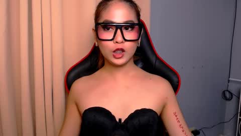 Snapshot of yvannasilva18 chatting on February 12, 11:29 am jai online show from February 12, 11:29 am