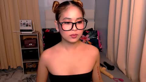 Snapshot of yvannasilva18 chatting on February 18, 11:55 am jai online show from February 18, 11:55 am