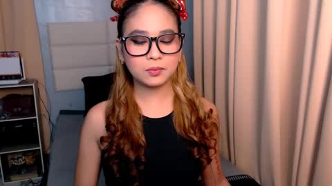 Snapshot of yvannasilva18 chatting on February 27, 6:40 am jai online show from February 27, 6:40 am