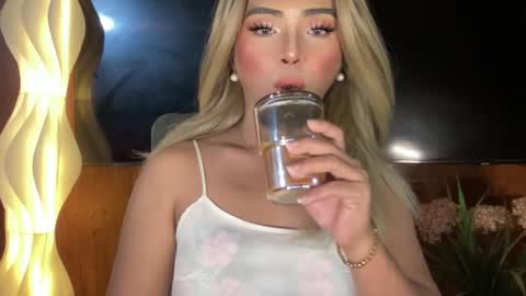 Miss Cali online show from January 11, 4:46 pm