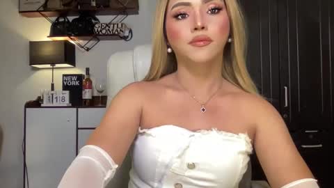 Miss Cali online show from January 19, 7:57 am