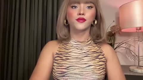 Miss Cali online show from February 2, 3:43 am