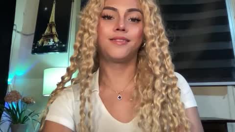 Miss Cali online show from October 11, 6:17 pm