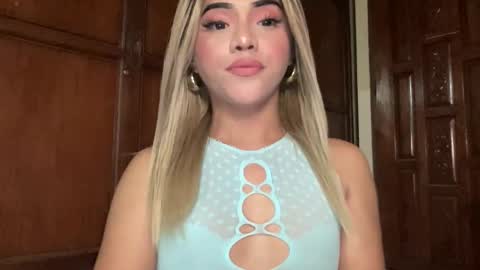 Miss Cali online show from April 27, 8:07 pm