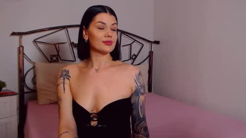 I V Y   online show from March 20, 8:57 pm