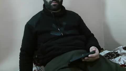 Snapshot of yxxtxxdentyk chatting on January 6, 6:06 am Bi BearXXX online show from January 6, 6:06 am