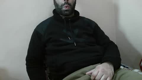 Snapshot of yxxtxxdentyk chatting on February 3, 5:38 am Bi BearXXX online show from February 3, 5:38 am