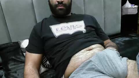 Snapshot of yxxtxxdentyk chatting on February 20, 6:30 pm Bi BearXXX online show from February 20, 6:30 pm