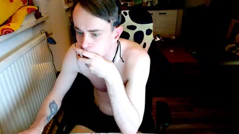   online show from December 1, 10:21 pm