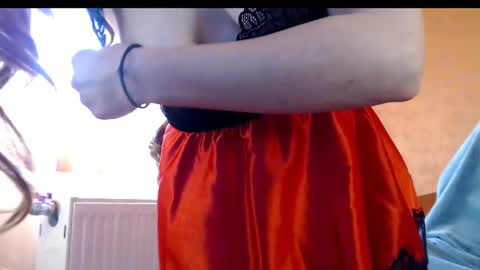 yzza_suave online show from February 9, 12:52 pm