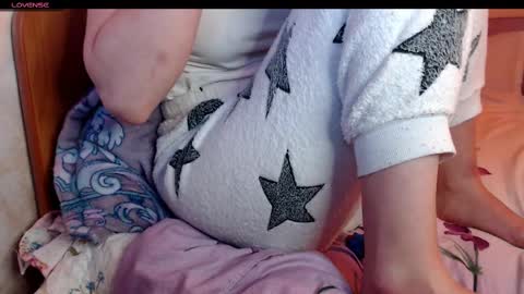 yzza_suave online show from February 25, 6:42 pm