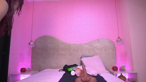 Zoe  online show from April 22, 3:09 am