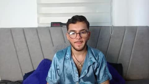 Snapshot of zac_golden chatting on October 19, 6:14 am Zack  online show from October 19, 6:14 am