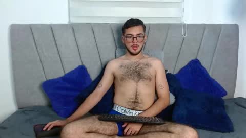 Snapshot of zac_golden chatting on October 26, 12:27 am Zack  online show from October 26, 12:27 am