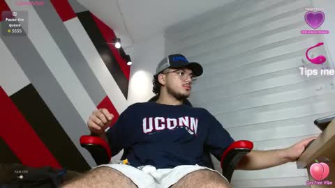 Zack  online show from April 12, 12:21 pm