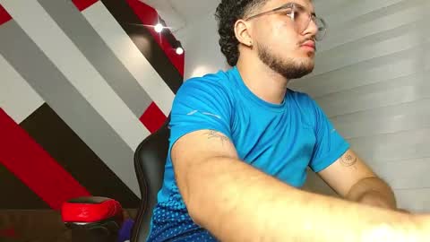 Zack  online show from April 21, 12:00 pm