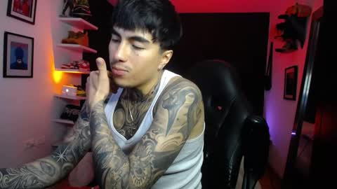 Snapshot of zac_muller1 chatting on October 1, 5:46 am zac_muller1 online show from October 1, 5:46 am