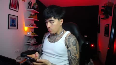 Snapshot of zac_muller1 chatting on October 15, 4:56 am zac_muller1 online show from October 15, 4:56 am