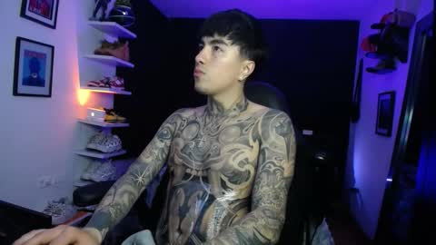 Snapshot of zac_muller1 chatting on October 17, 2:37 am zac_muller1 online show from October 17, 2:37 am