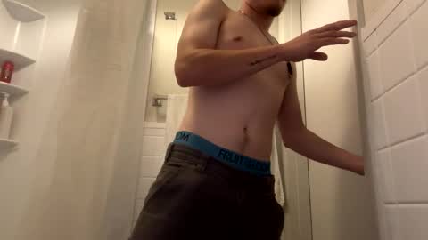 Snapshot of zachmcw25 chatting on November 2, 2:25 am zachmcw25 online show from November 2, 2:25 am