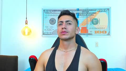 zachpri20 online show from January 9, 9:27 am