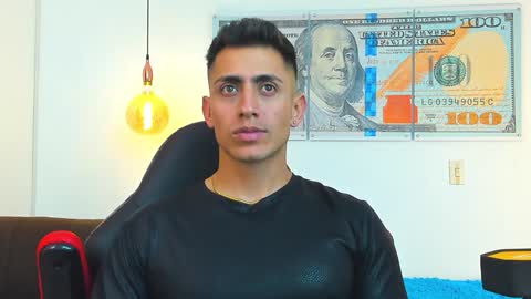 zachpri20 online show from January 18, 11:11 pm