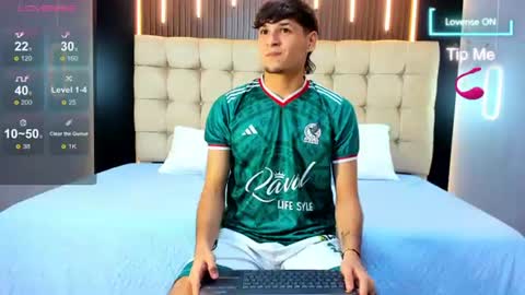 Snapshot of zack23__ chatting on June 17, 3:09 am zack23__ online show from June 17, 3:09 am