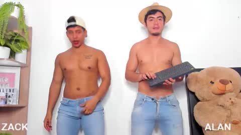 Snapshot of zack_and_alan chatting on November 3, 4:19 pm zack online show from November 3, 4:19 pm