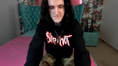 zack_bev online show from January 9, 7:15 pm