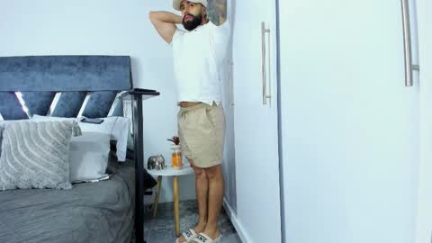 Richard online show from December 5, 12:14 pm