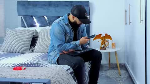 Richard online show from February 18, 1:18 pm