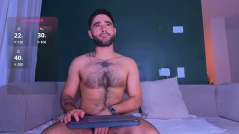 zack_sullivan22 online show from June 17, 2:25 am