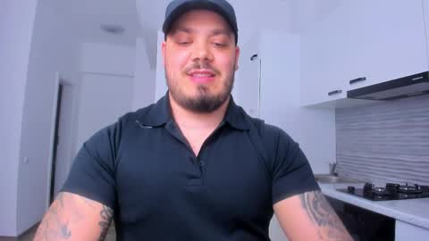 Snapshot of zackconnorsx chatting on April 24, 8:55 pm Zack online show from April 24, 8:55 pm