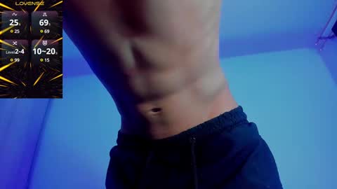 Snapshot of zackcum_ chatting on February 27, 5:45 am for you Zack online show from February 27, 5:45 am