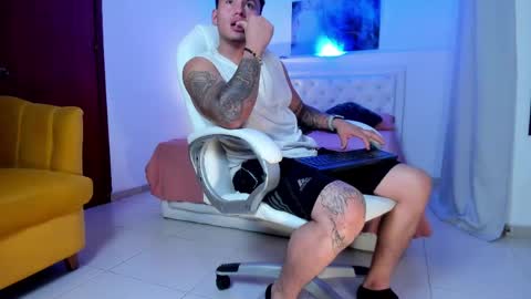 Zack online show from May 22, 1:35 am
