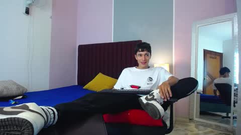 Snapshot of zacktk7 chatting on January 2, 6:45 pm zack online show from January 2, 6:45 pm