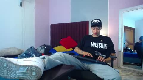 Snapshot of zacktk7 chatting on January 4, 5:05 am zack online show from January 4, 5:05 am