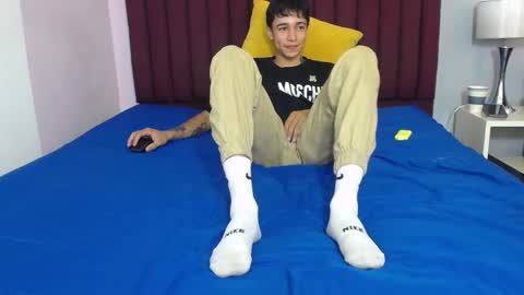 Snapshot of zacktk7 chatting on January 13, 10:56 pm zack online show from January 13, 10:56 pm