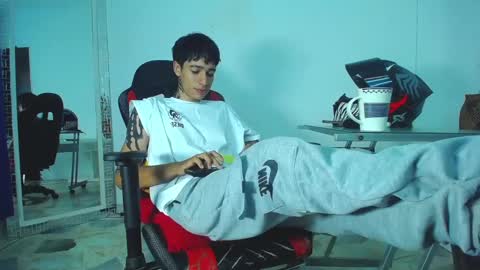 Snapshot of zacktk7 chatting on January 14, 8:04 pm zack online show from January 14, 8:04 pm