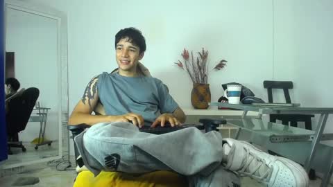 Snapshot of zacktk7 chatting on January 23, 9:07 pm zack online show from January 23, 9:07 pm