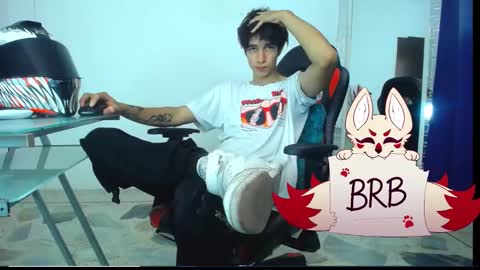 Snapshot of zacktk7 chatting on January 24, 12:09 am zack online show from January 24, 12:09 am