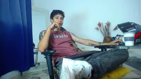 Snapshot of zacktk7 chatting on January 27, 2:24 pm zack online show from January 27, 2:24 pm