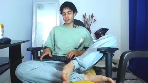 Snapshot of zacktk7 chatting on February 3, 10:54 pm zack online show from February 3, 10:54 pm