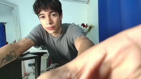 Snapshot of zacktk7 chatting on February 12, 11:30 pm zack online show from February 12, 11:30 pm