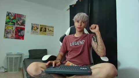 Snapshot of zacktk7 chatting on March 1, 4:00 pm zack online show from March 1, 4:00 pm