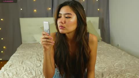 Snapshot of zadabercher chatting on November 10, 3:27 am Marina online show from November 10, 3:27 am