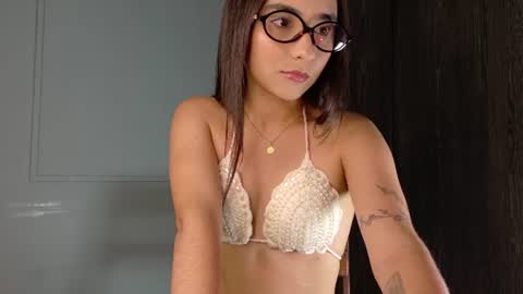 Snapshot of zafiramontiel_ chatting on June 11, 12:32 am Zafira online show from June 11, 12:32 am
